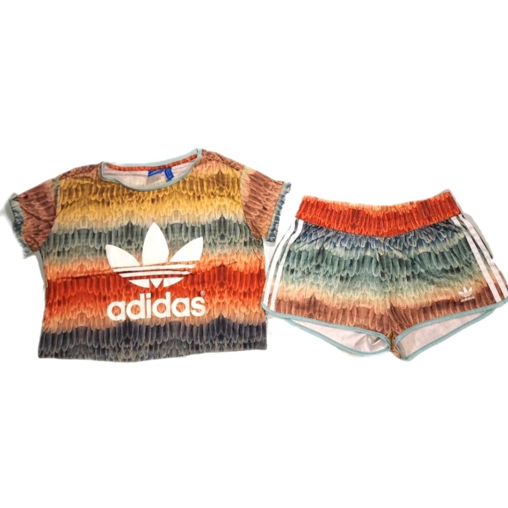 🚨SET Adidas/Farm Rio Feather Menire Two Piece Shorts Multicolored